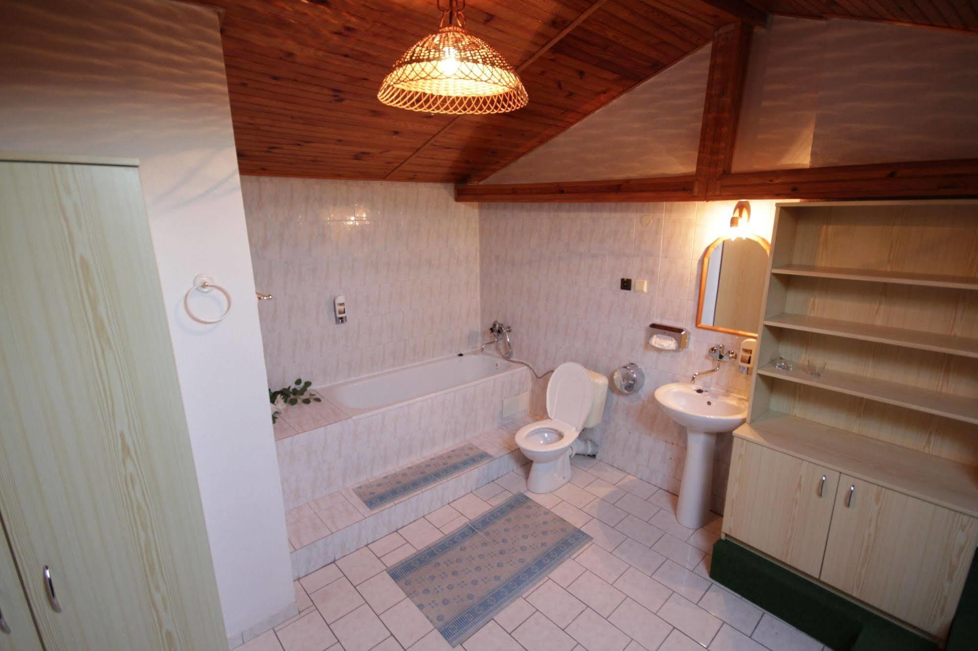 Hotel Zlate Кошице Екстер'єр фото